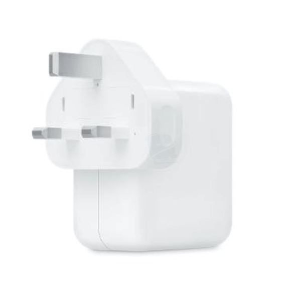 gq-mobiles-apple-dual-port-adapter-wall-charger-35w-white-2.png Apple Dual USB-C Port (35W) Wall Adapter - Image 1
